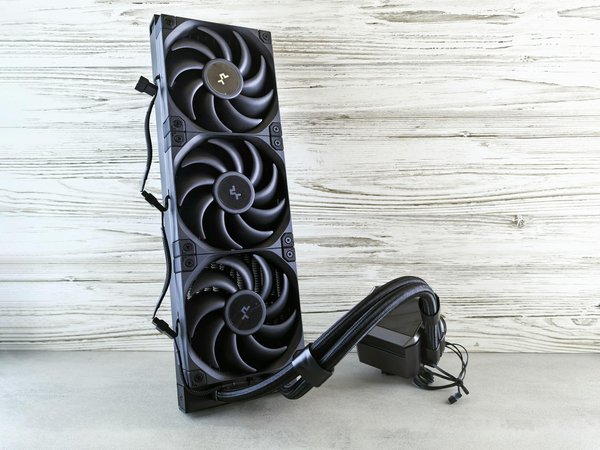 Illuminate Your Space: Unlock Smart Lighting Control with Your Smartphone!